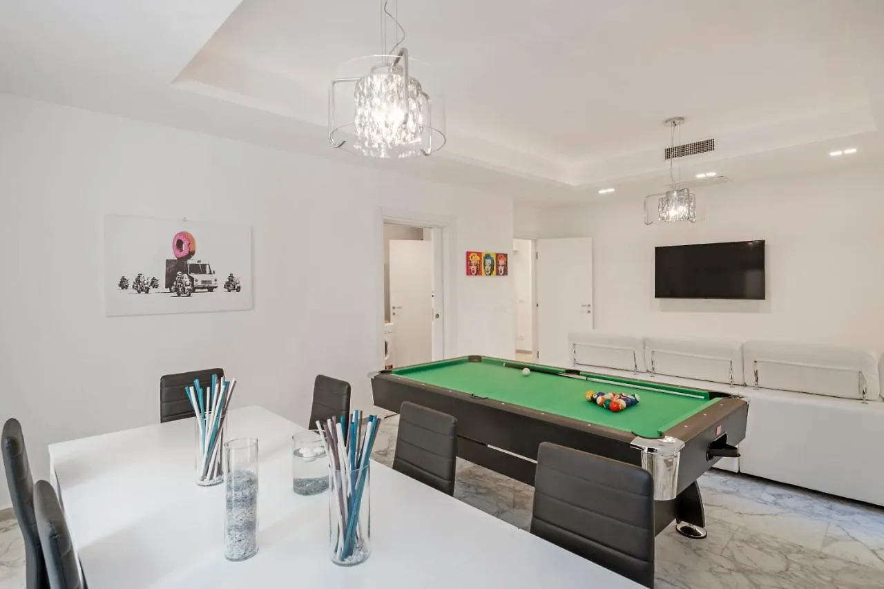 Easystayrome 10 Pax 3 Baths 1 Min From Metro 0*, Roma