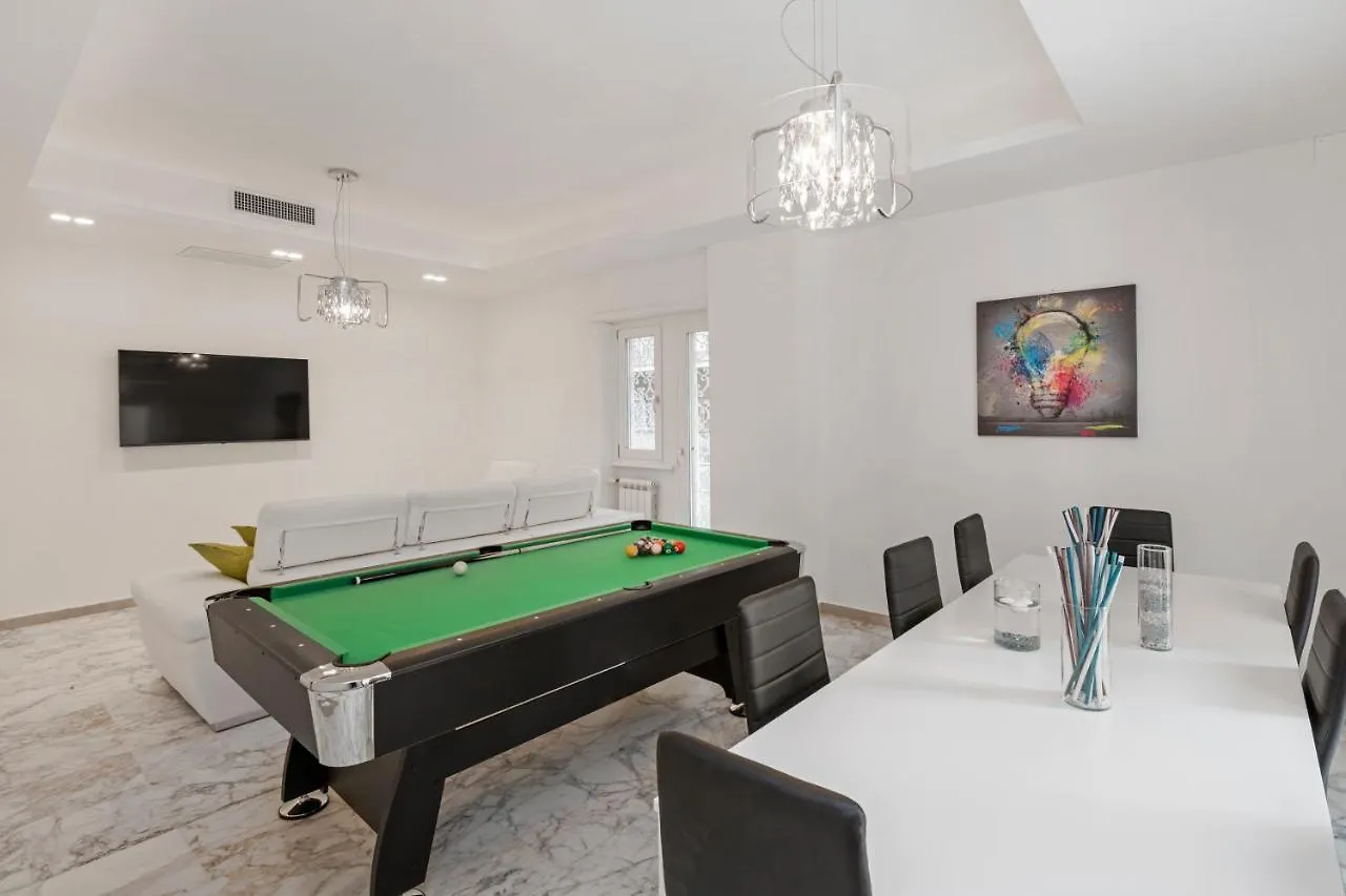 Easystayrome 10 Pax 3 Baths 1 Min From Metro Apartment Rome