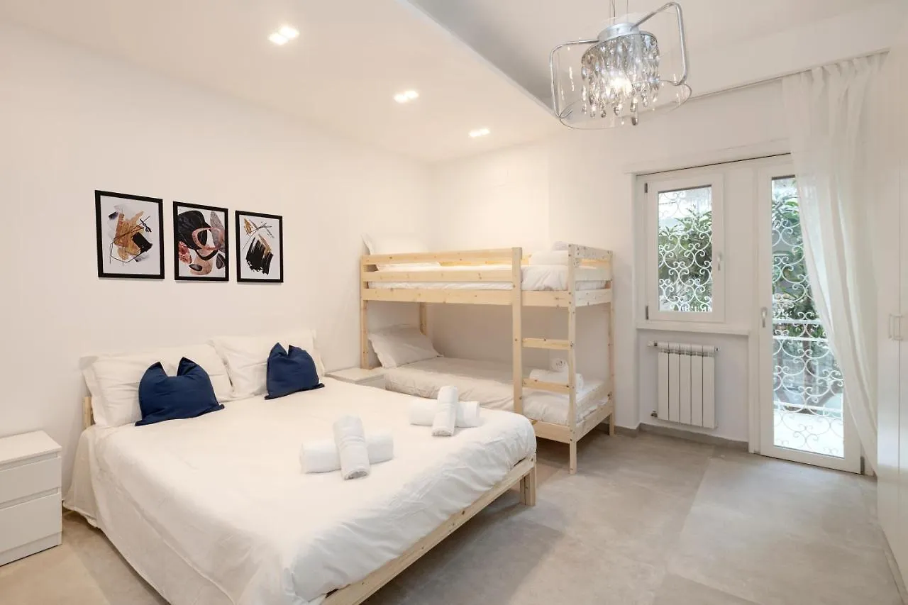 Apartment Easystayrome 10 Pax 3 Baths 1 Min From Metro
