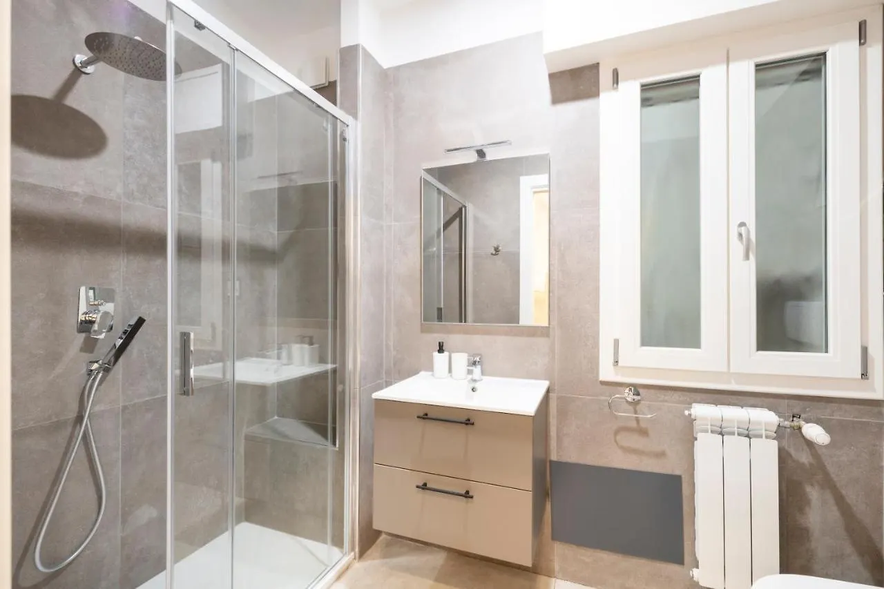 Apartment Easystayrome 10 Pax 3 Baths 1 Min From Metro Italy