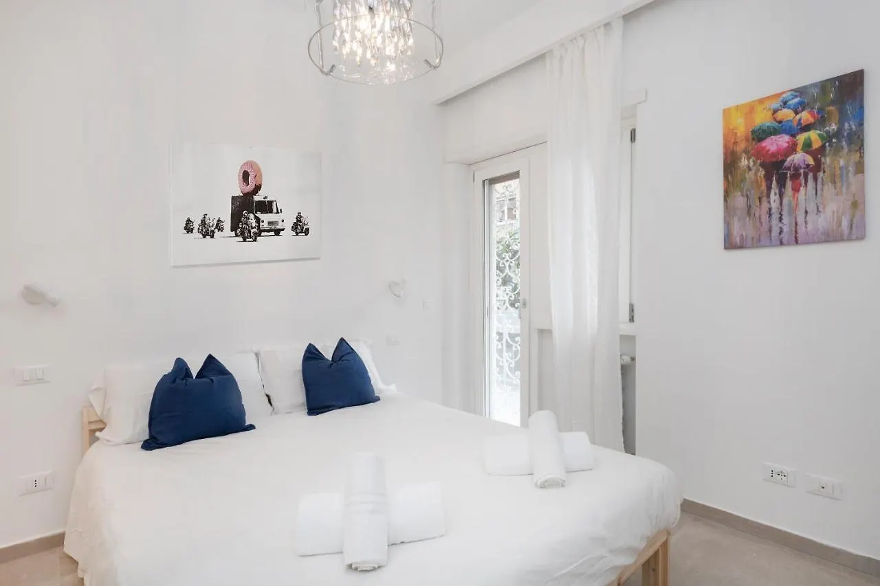 Easystayrome 10 Pax 3 Baths 1 Min From Metro Apartment Rome